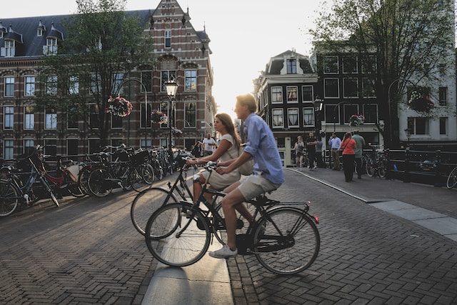 Bicicletele pentru oras: o solutie eficienta pentru evitarea aglomeratiei din trafic